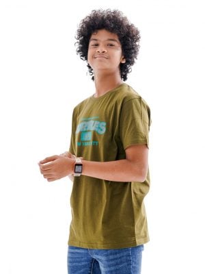 Green short-sleeved T-Shirt in Cotton single jersey fabric. Designed with a crew neck, short sleeves, and print on the chest.