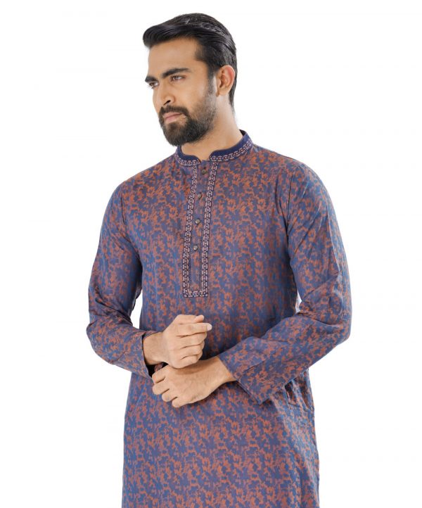 Blue fitted Panjabi in Jacquard Cotton fabric. Designed with swing stitches on the collar and button placket.