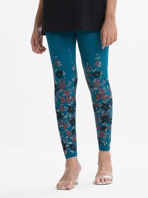 Printed women's leggings in cotton knit fabric. Concealed elasticated on the waistline.