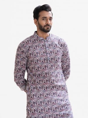 Men's semi fitted panjabi in ethnic printed cotton fabric. Mandarin collar and inseam pockets.