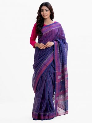 Women's printed Saree in Cotton fabric. Embellished with karchupi.