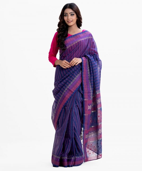 Women's printed Saree in Cotton fabric. Embellished with karchupi.