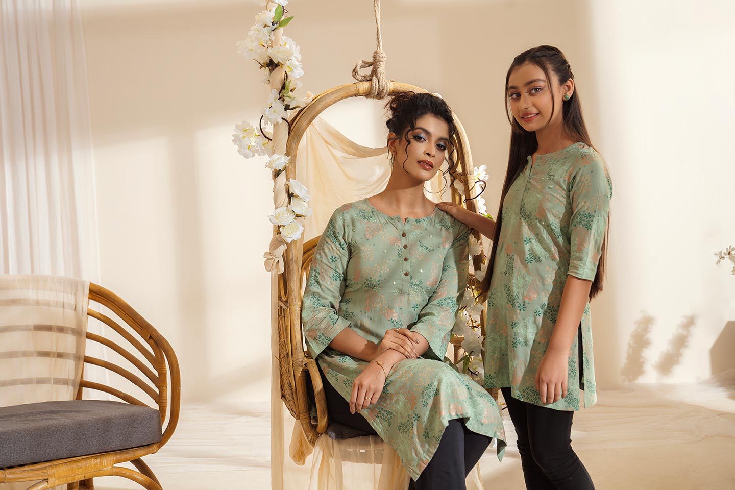 Mother daughter matching kameez 