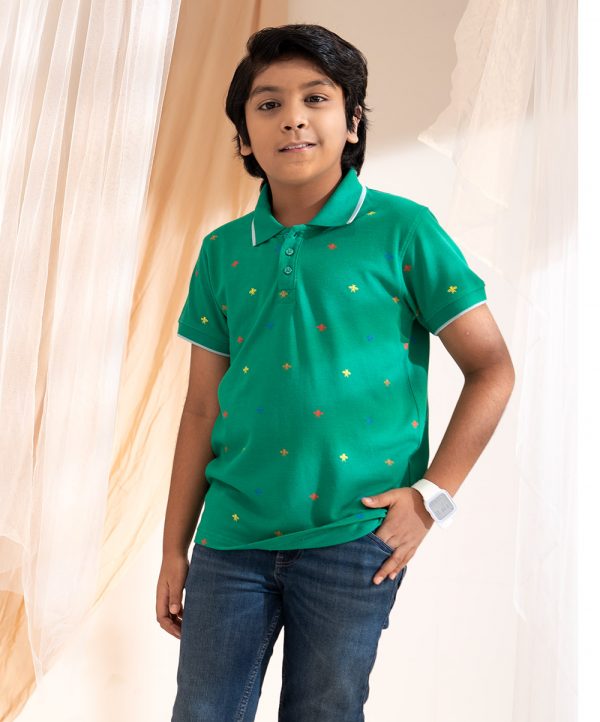 Kid boys short sleeves polo shirt in cotton pique fabric. Polka dot style bee printed.