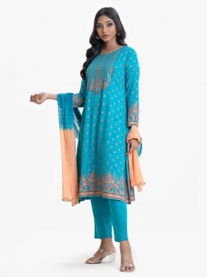 Women's printed straight kameez in viscose fabric. Round neck, full Sleeve. Karchupi at the front. chiffon dupatta with viscose culottes pant.