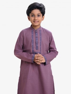 Kid boys printed panjabi in Jacquard cotton fabric. Patchwork at front and sleeves hem and inseam pockets.