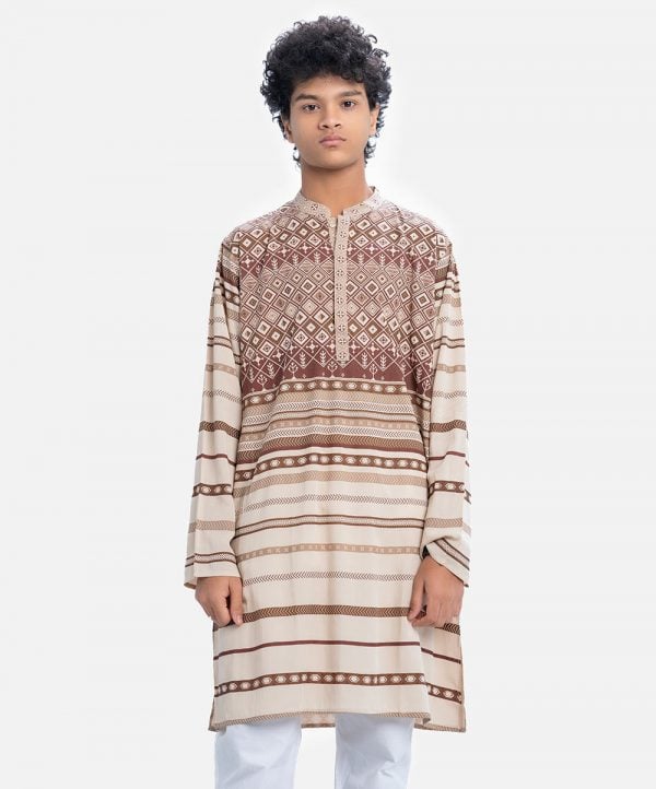 Teen boy's geometric printed panjabi in viscose fabric. Mandarin collar and inseam pockets.