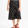 Kid girls Culottes in viscose fabric. Concealed elasticated waistline and all-over ethnic printed.