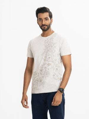 Men's t-shirt in cotton single jersey fabric. Crew neck, short sleeves. Floral print at the front.