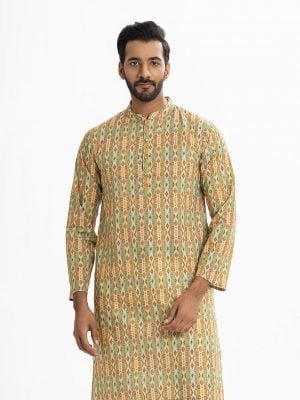 Men's slim-fitted panjabi in jacquard fabric.Mandarin collar and inseam pockets.