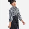 Kid girls shirt-style frock in stripe-printed georgette fabric with half-body viscose inner. Bishop sleeves, classic collar. Bird embroidery at the front with a waist belt.