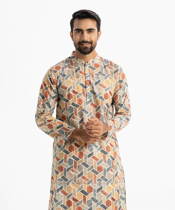 Men's slim-fitted panjabi in printed cotton fabric. Mandarin collar and inseam pockets.