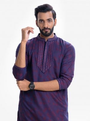 Men's semi fitted panjabi in jacquard cotton fabric. Embroidery at front and hidden button placket.