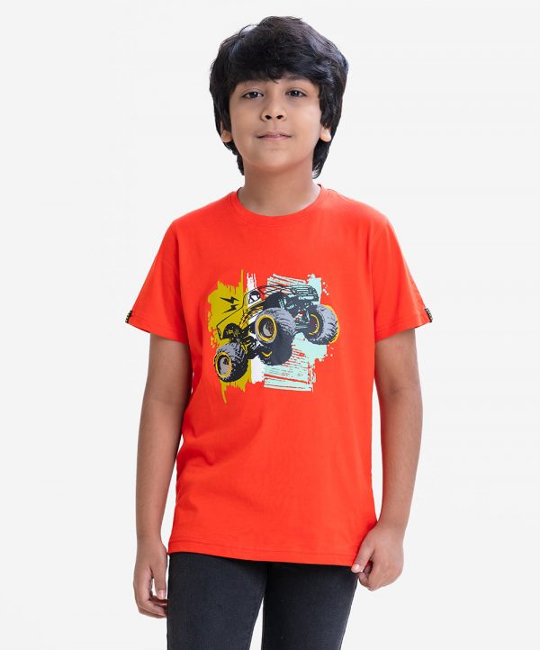 Kid boys t-shirt in cotton single jersey fabric. Crew neck, short sleeves. Print on the chest.