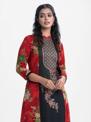 Women's shrug style tunic in printed georgette fabric. Mandarin collar, full sleeves. Karchupi at thr front.