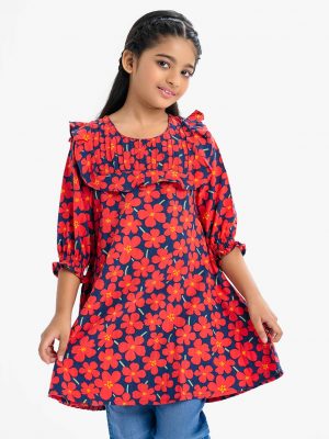 Kid girls floral printed A-line tunic in georgette fabric. Round neck with frill edge, puff-sleeved and two side pockets.