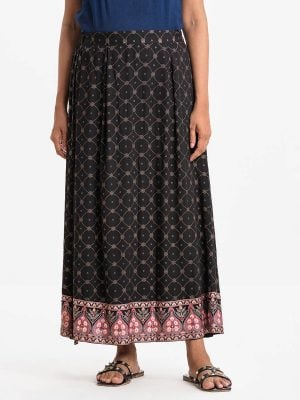 Women's printed casual skirt in viscose fabric. Detail karchupi work on hemline.