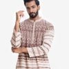 Men's geometric printed semi-fitted panjabi in viscose fabric. Mandarin collar with hidden button placket. Inseam side pockets.