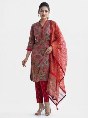 Floral printed exclusive salwar kameez in Muslin & crepe fabric. High neck, three-quarter sleeves and karchupi at the front of kameez. With a muslin dupatta and crepe palazzo pants.