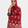 Women's printed hijab in crepe fabric. Comes with karchupi at the borders and whole body.