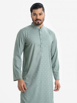 Men's printed slim fitted panjabi in jacquard fabric. Mandarin collar, inseam pockets and button fastening at the front.