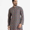 Men's semi fitted panjabi in cotton fabric. Mandarin collar, full-sleeved. Inseam pockets and button fastening at the front.