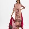 Women's printed straight salwar kameez in joom fabric. Stand collar, three-quarter sleeves and karchupi at the front. Paired with a joom palazzo pant and a half-silk dupatta.