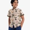 Kid boy's printed short-sleeved casual shirt in cotton fabric. Classic collar, button fastening at the front with a chest poket.